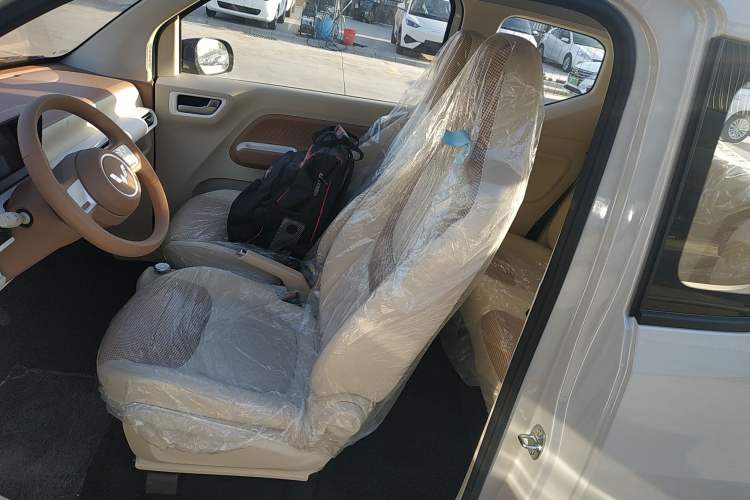 Used Wuling Hongguang MINIEV 2024 3rd Generation 215km Youth Edition
