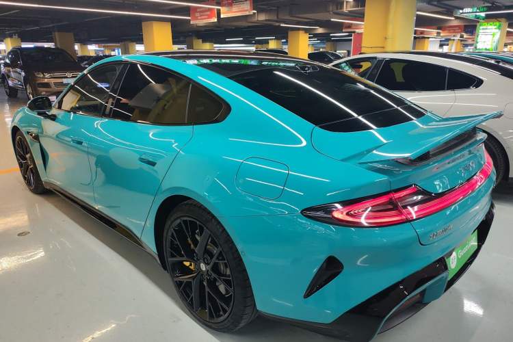 Used  SU7 2024 Four-Wheel Drive Ultra-Long Range Advanced Intelligent Driving Max Edition