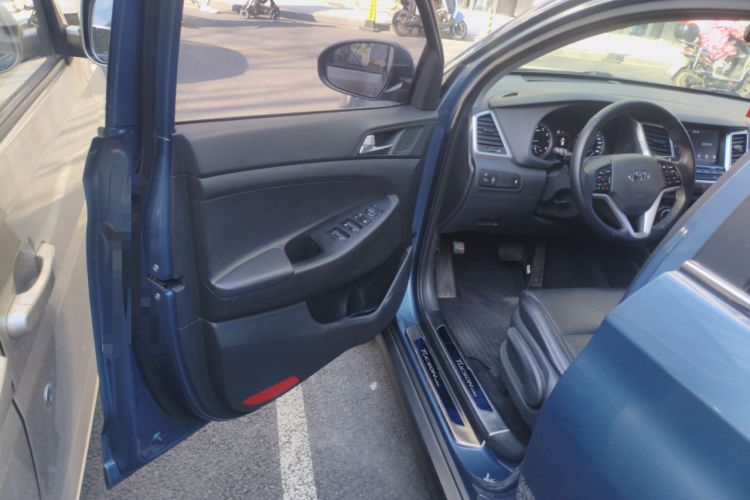 Used Hyundai Tucson 2015 1.6T Dual-Clutch Two-Wheel-Drive Smart Model
