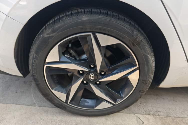 Used Hyundai Elantra 2022 1.5L CVT GLX Elite Edition