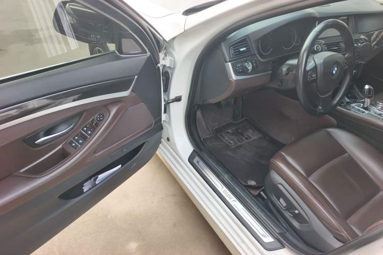 Used BMW 5 Series 2017 525Li Luxury Design Package
