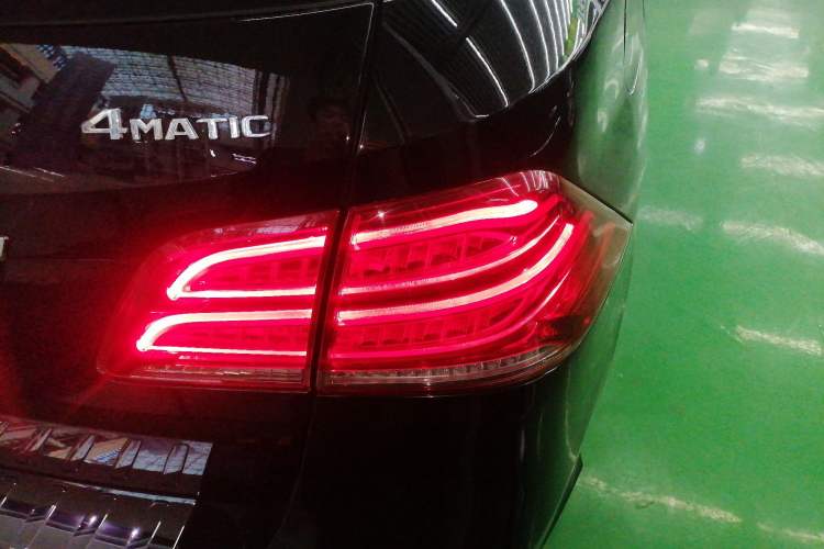 Used Mercedes-Benz GLE 2018 GLE 320 4MATIC Dynamic Edition Collector's Edition
