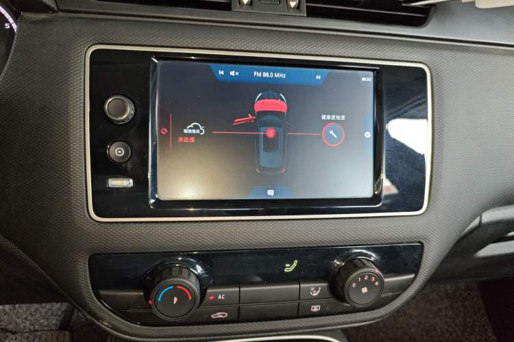 Used Qoros 5 2018 Revised Version 1.6T Automatic Leading Edition
