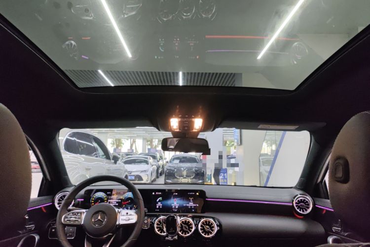 Used Mercedes-Benz A-Class 2022 Second Facelift A 200 L Sport Sedan Fashion Version
