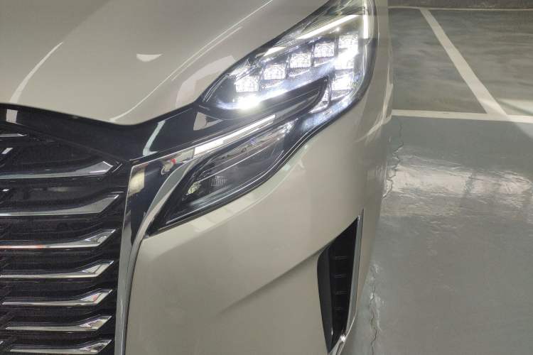 Used Buick GL8 2020 ES Land Cruiser 653T Comfort Edition