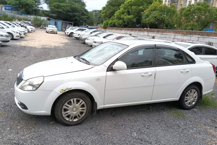 Used Buick Excelle 2015 1.5L Automatic Classic Model
