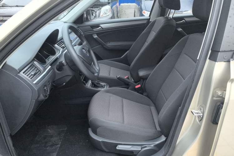 Used Volkswagen Bora 2018 1.5L Automatic Fashion Model