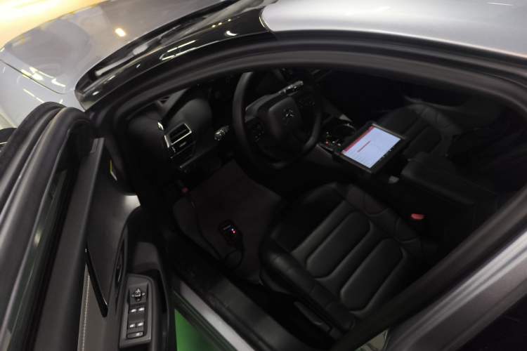 Used Citroen C5 X 2025 Model 1.6T Overseas Edition