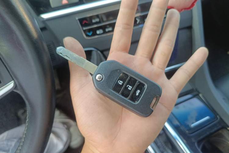 Used Honda Spirior 2015 2.0L Prestige Edition
