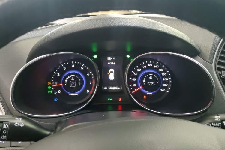 Used Hyundai Santa Fe 2013 2.4L Automatic Two-Wheel Drive Smart Version
