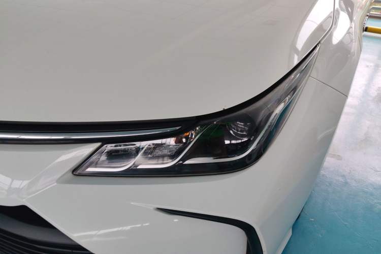 Used Toyota Corolla 2022 Dual-Motor 1.8L E-CVT Pioneer Edition
