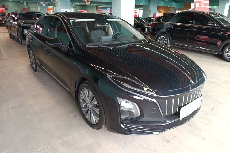 Used Hongqi E-QM5 2024 450km Range Commuter Version

