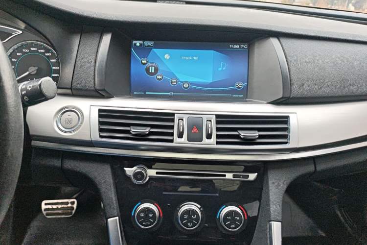 Used Haval H7 2017 Blue-Label H7L 2.0T Automatic Luxury Model
