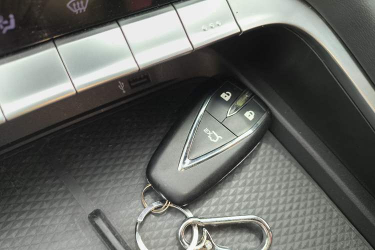 Used Changan UNI-T 2020 1.5T Prestige Version
