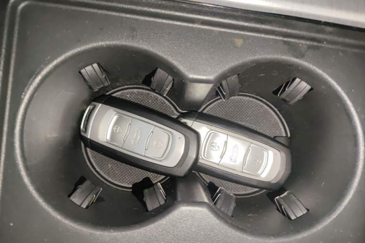 Used Geely Auto Emgrand X7 Sport 2016 1.8TD Automatic Smart Connectivity Version