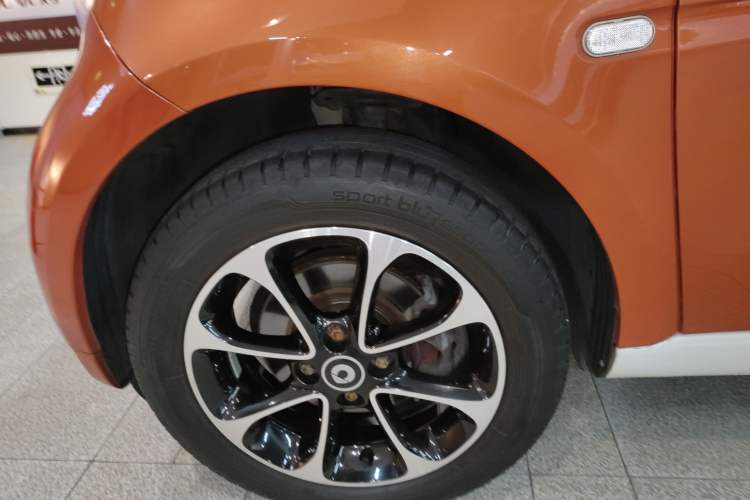 Used  fortwo 2015 1.0L 52 kW Hardtop Passion Edition
