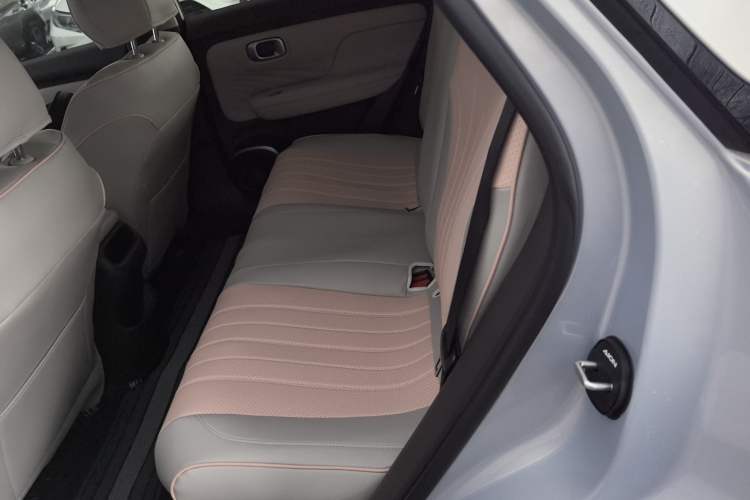 Used AION UT 2025 330 Starlight Edition
