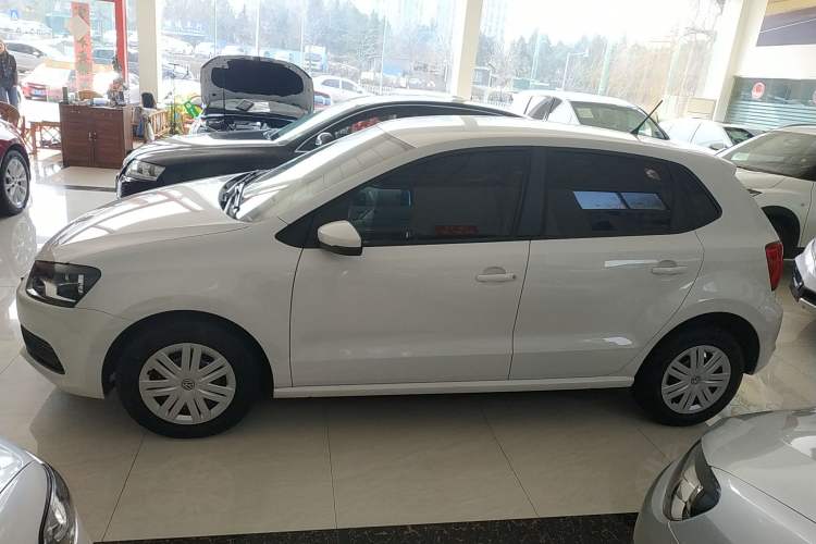 Used Volkswagen Polo 2016 1.4L Automatic Trendy Model
