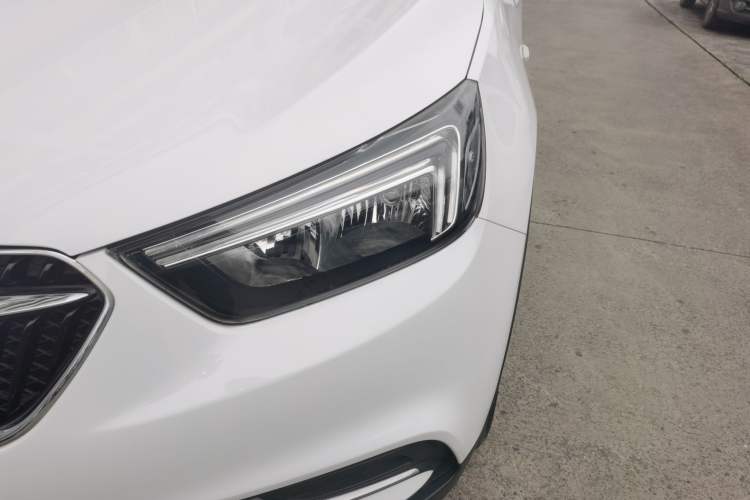 Used Buick Encore 2018 18T Automatic Two-Wheel Drive Urban Leading Model
