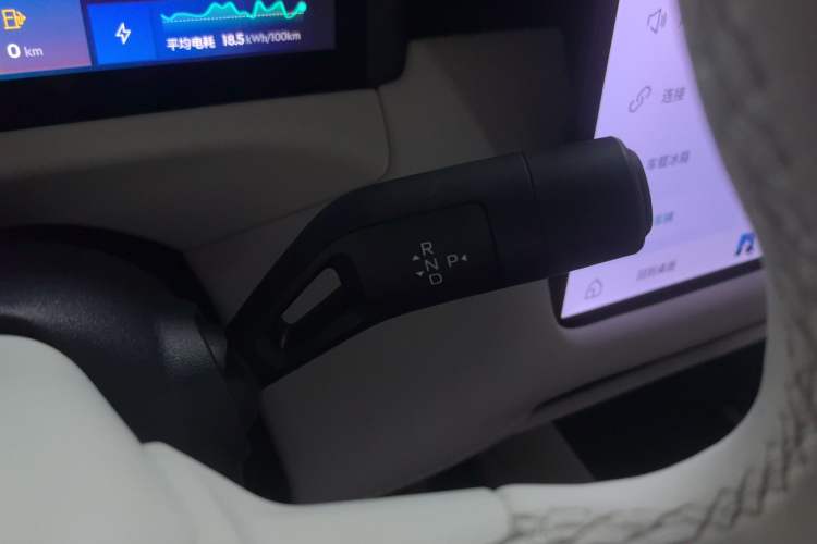 Used Lynk & Co 900 2025 2.0T Exploration Edition
