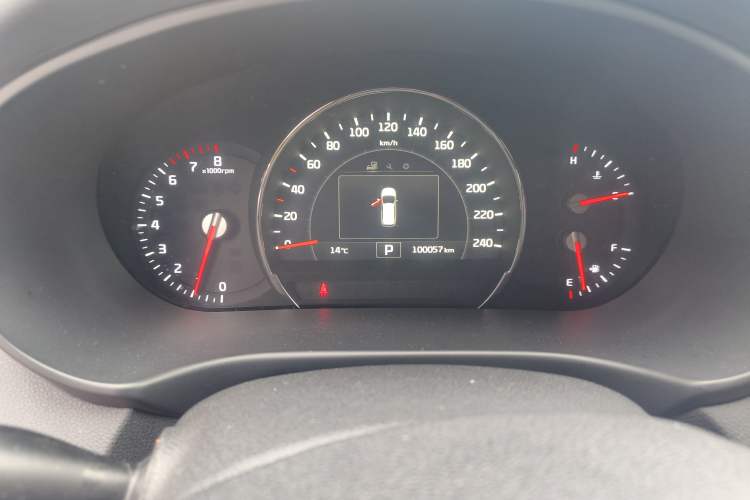 Used Kia Sorento 2015 Sorento L 2.0T Gasoline 4WD Elite Edition 5 Seats China IV Standard