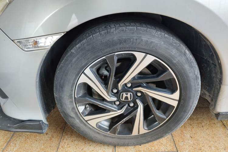 Used Honda Civic 2016 220TURBO CVT Luxury Edition