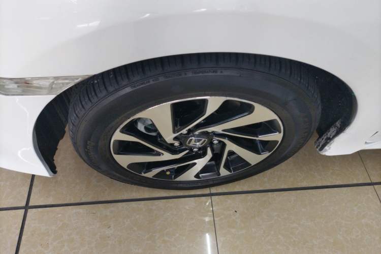 Used Honda Civic 2016 220TURBO CVT Luxury Edition
