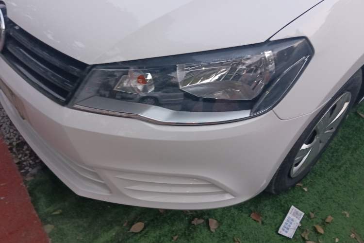 Used Volkswagen Jetta 2015 1.6L Manual Fashion Edition