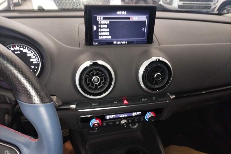 Used Audi A3 2019 Limousine 35 TFSI Fashion Edition China V standard
