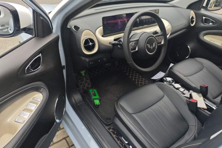 Used Wuling Bingo 2023 410 km Lingxi Deluxe Edition
