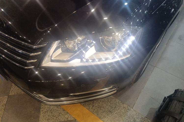 Used Volkswagen Magotan 2012 Travel Edition 2.0 TSI Luxury Version
