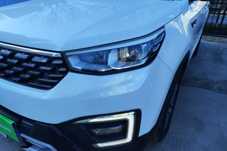 Used Changan CS55 2018 1.5T Automatic Colorful Edition China V Standard
