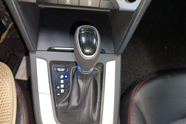 Used Hyundai Elantra 2016 1.6L Automatic ZhiXuan – Elite Version
