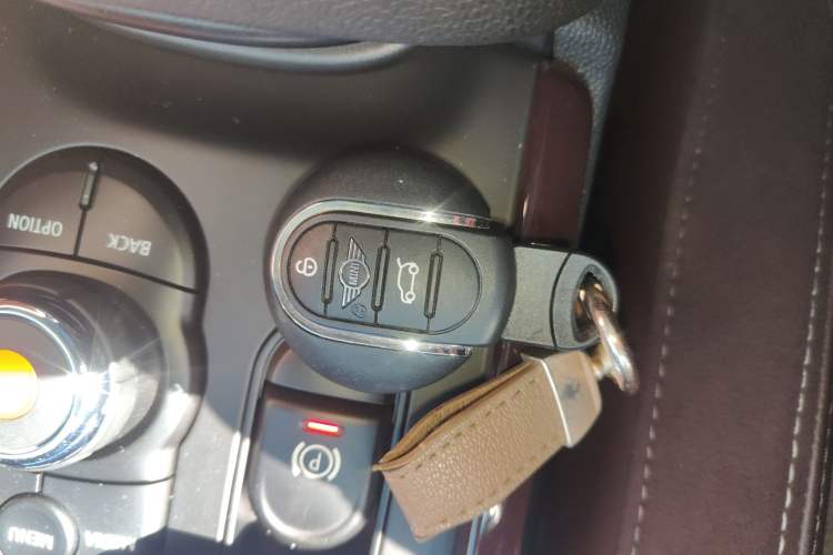 Used  Clubman 2018 1.5T COOPER Artist
