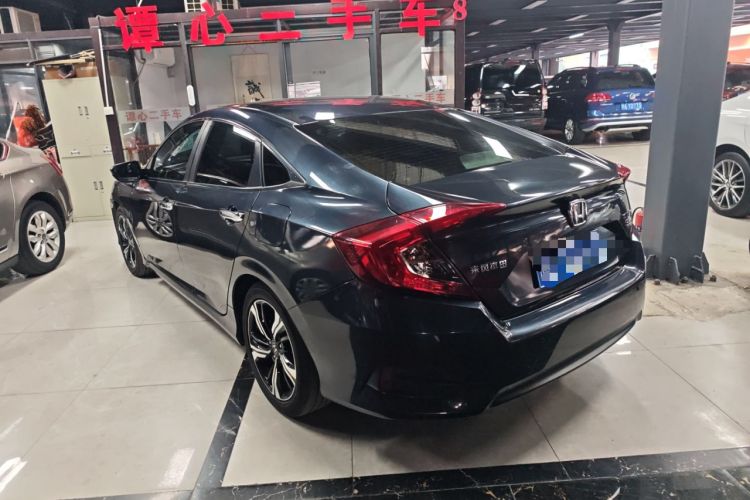 Used Honda Civic 2016 220TURBO CVT Prestige Edition
