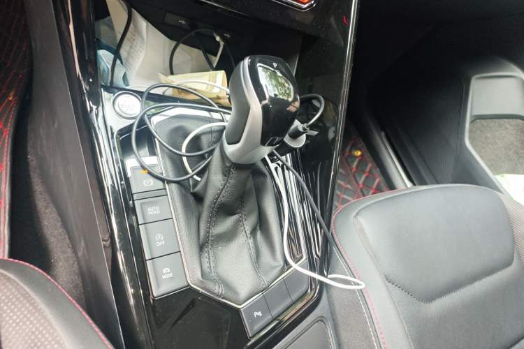 Used Volkswagen Tayron 2021 330TSI Two-Wheel Drive Luxury Connected Version Plus
