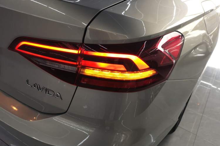 Used Volkswagen Lavida 2022 1.5L Automatic Fashion Edition