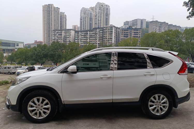 Used Honda CR-V 2013 2.0L Two-Wheel-Drive Classic Edition
