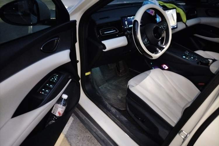 Used BYD Seal 06 New Energy 2024 DM-i 120KM Luxury Model
