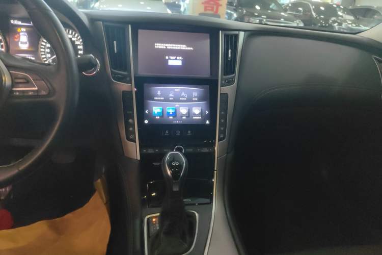 Used Infiniti Q50L 2018 2.0T Enjoyment Version China V Standard
