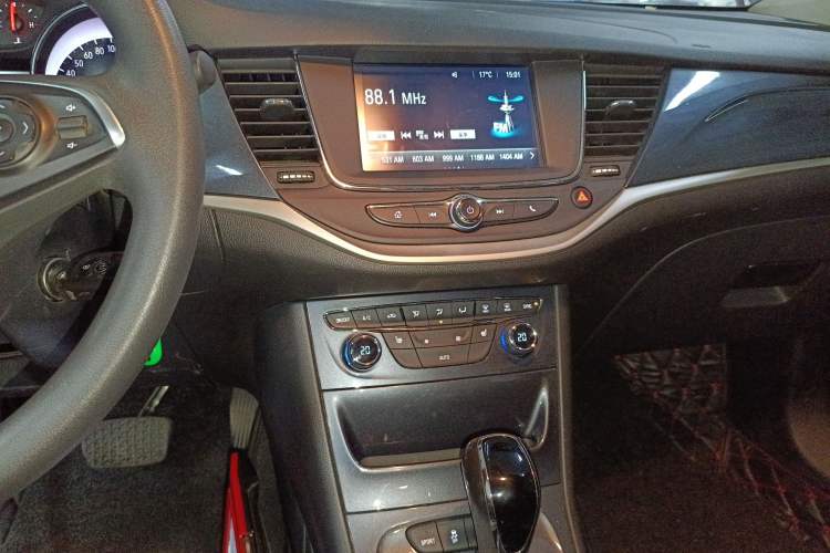 Used Buick Verano 2016 Hatchback 15S Automatic Leading Model
