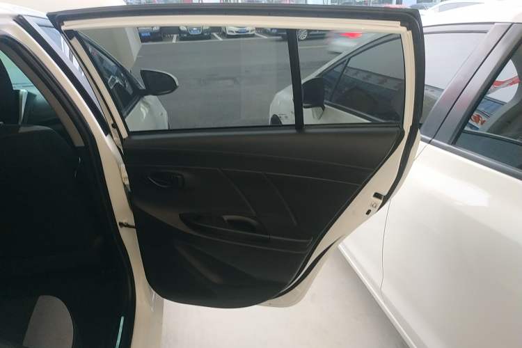 Used Toyota YARiS L 2022 1.5L CVT Leading PLUS Edition
