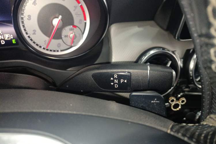 Used Mercedes-Benz GLA 2015 GLA 200 Fashion Model
