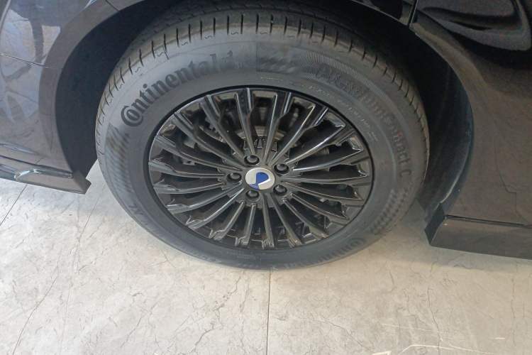 Used Denza D9 2024 DM-i 980 Four-Wheel Drive Prestige Model