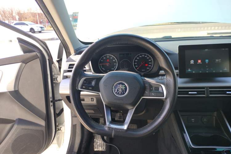 Used BYD Qin New Energy 2019 High-Range Luxury Model