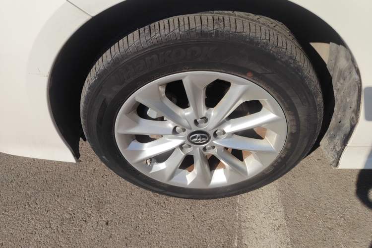 Used Toyota Corolla 2021 Dual-Motor 1.8L E-CVT Elite Edition
