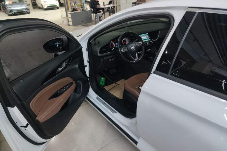 Used Buick Regal 2019 20T Elite Version China VI Standard
