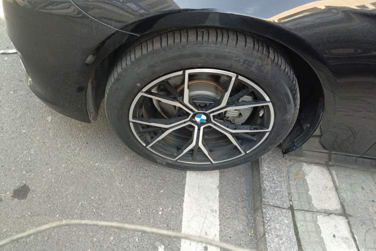 Used BMW 5 Series 2014 525Li Luxury Design Package
