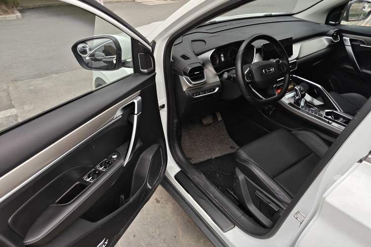 Used Geely Auto Coolray 2019 Sport Version 260T DCT Battle China VI Standard
