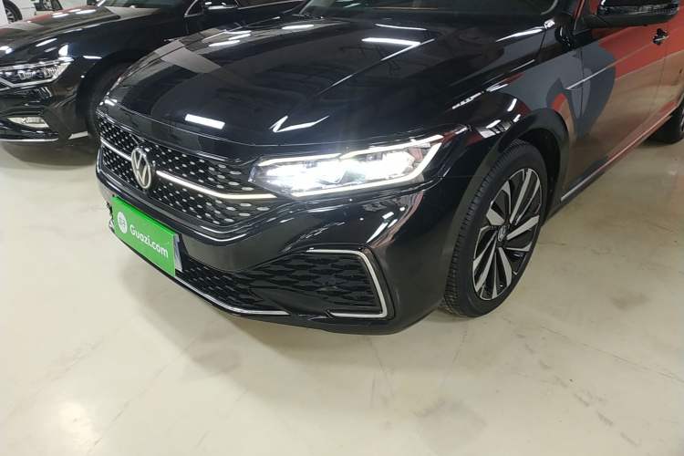 Used Volkswagen Passat 2022 330TSI Starry Luxury Edition